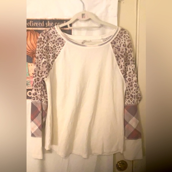 Cato Sweaters - NWOT Cato L thermal long sleeve.
